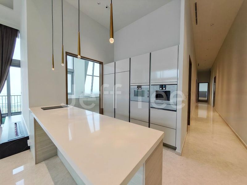 5 Bed Condo for Rent in  UIC Building - Image 17